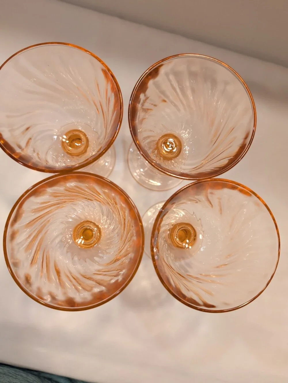Water Goblets Set of 4 Rosaline Pink Swirl Arcoroc France 6.25″  Vintage 1970s